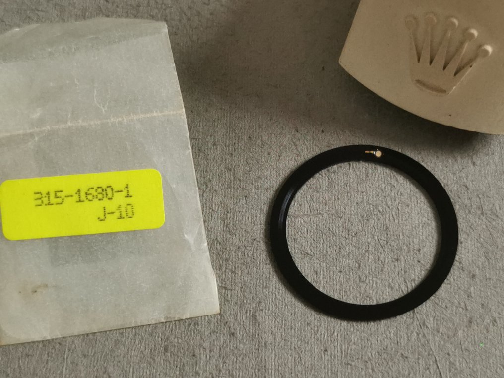 Rolex - 315-1680-1 j-10 original black bezel for submariner date 18kt yellow gold 1680 new #3.2