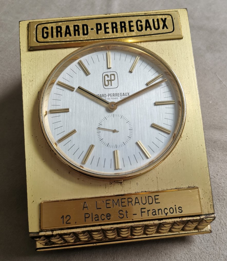 桌鐘和座鐘 - Girard Perregaux -   黃銅 - 1970-1980 #1.1