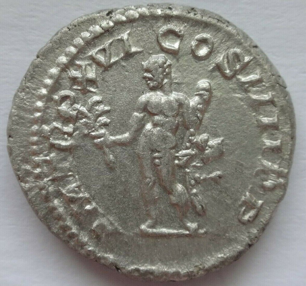 Império Romano. Caracalla. AD 198-217 AR. Denarius #1.2
