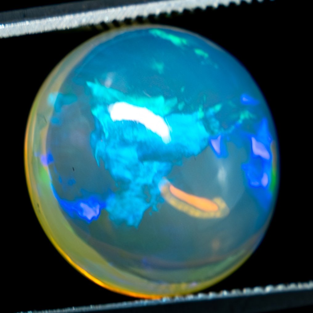 Φυσικό διαφανές Welo Opal Cabochon 8,45 ct- 1.69 g #2.1