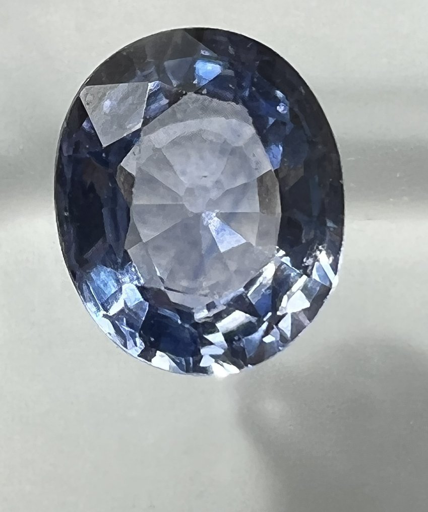 Blauw, Violet Saffier  - 0.72 ct - Antwerp Laboratory for Gemstone Testing (ALGT) - Licht paarsachtig blauw #1.1