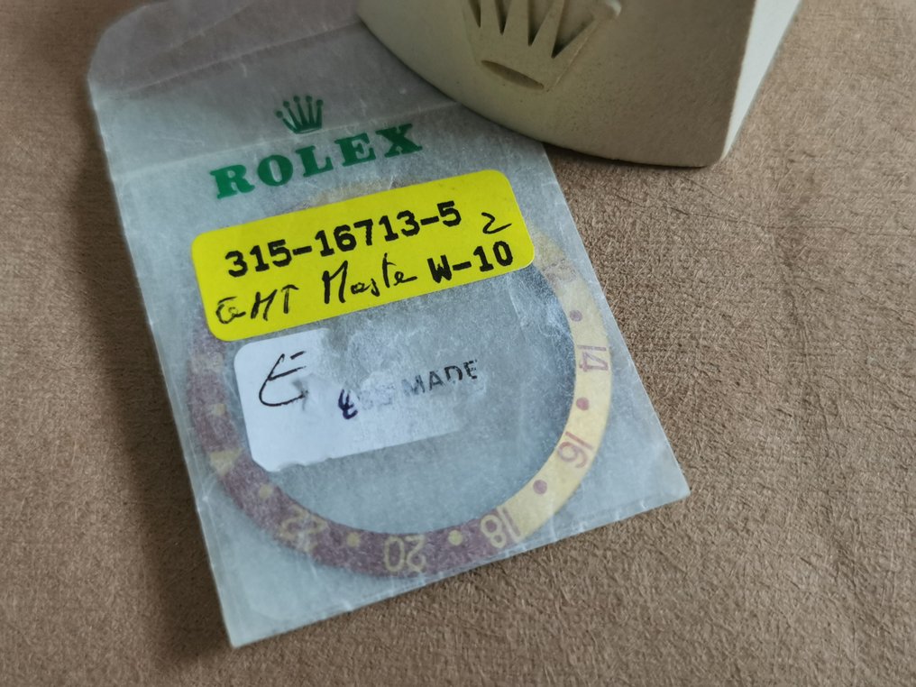 Rolex - Gmt Master Eye of Tiger Yellow Gold 18kt Bezel 16758 16718 16713 16753 newoldstock #1.1