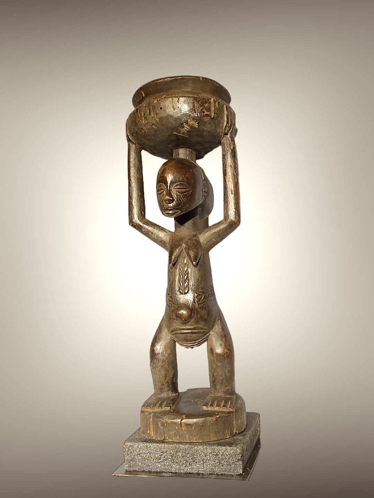 Statuett/spåkopp - Hemba / Luba - Republikken Kongo  (Ingen reservasjonspris) #1.1
