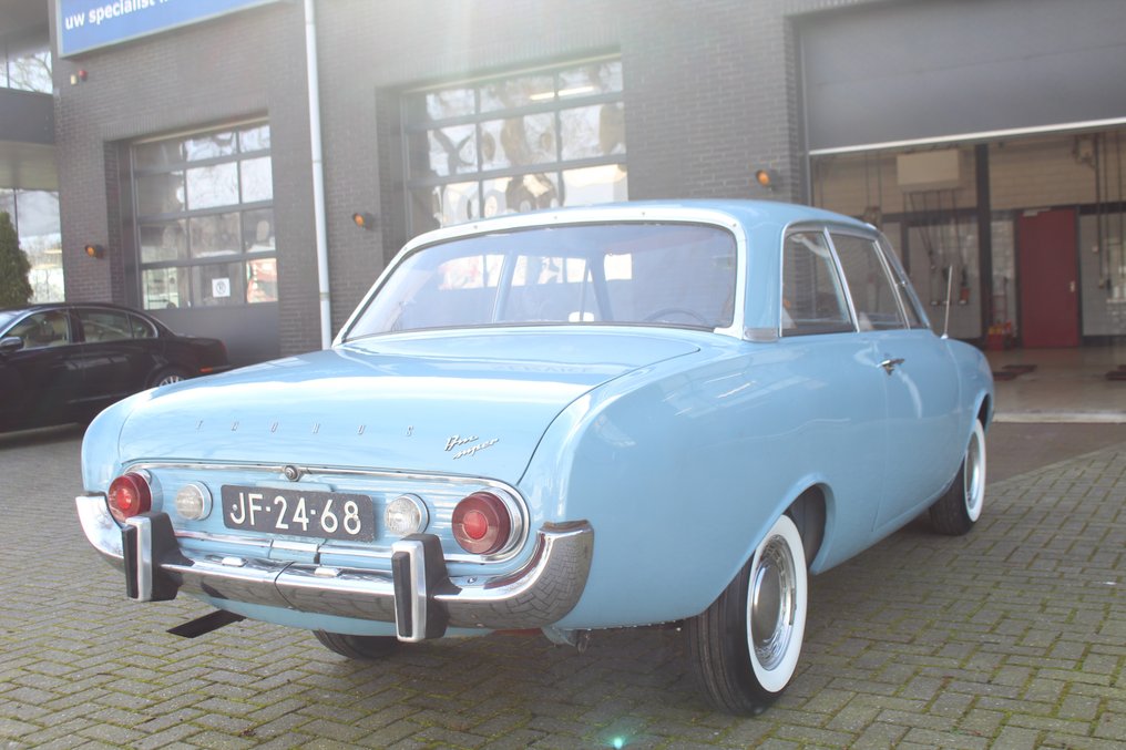 Ford - Taunus 17M Super - 1964 #3.1