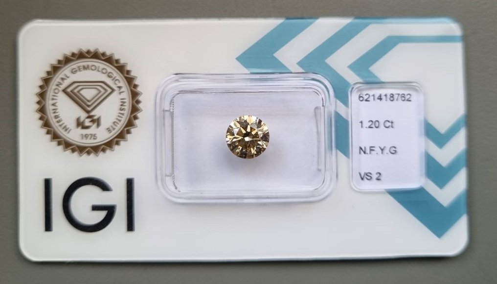 1 pcs Diamante  (Colorido natural)  - 1.20 ct - Redondo - Fancy Amarelado Verde - VS2 - International Gemological Institute (IGI) #2.2