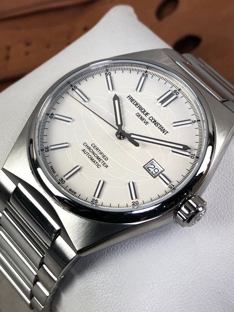 Frédérique Constant - Highlife Automatic COSC - FC-303S4NH6B - 男士 - 2011至今 #1.2
