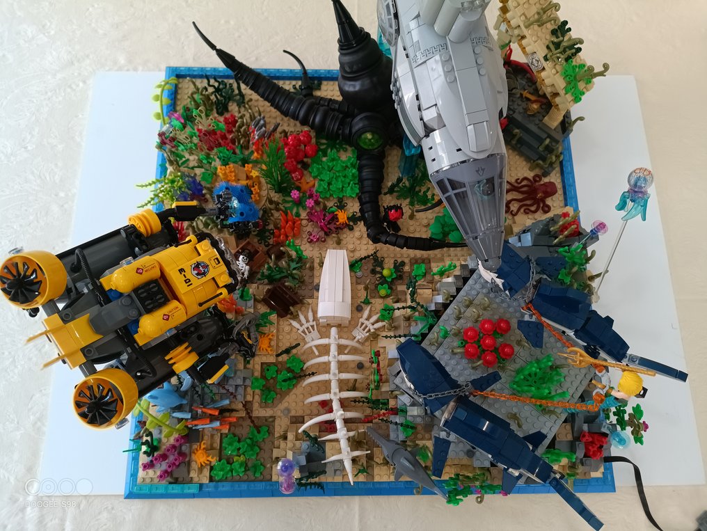 Aviary lego jurassic world hotsell