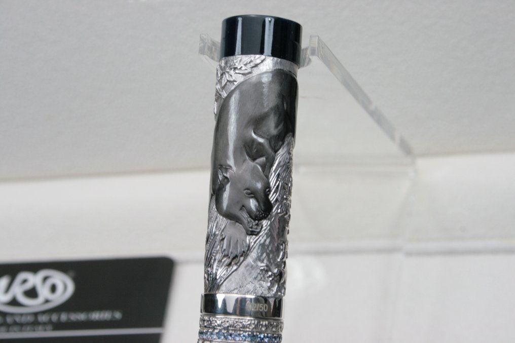 Urso - Roller Black Panther in sterling silver and blue sapphires ct. 3.10 - Roller ball pen #3.2
