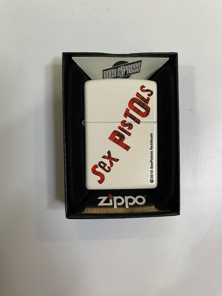Zippo - Aansteker - IJzer (gegoten/gesmeed) #1.2