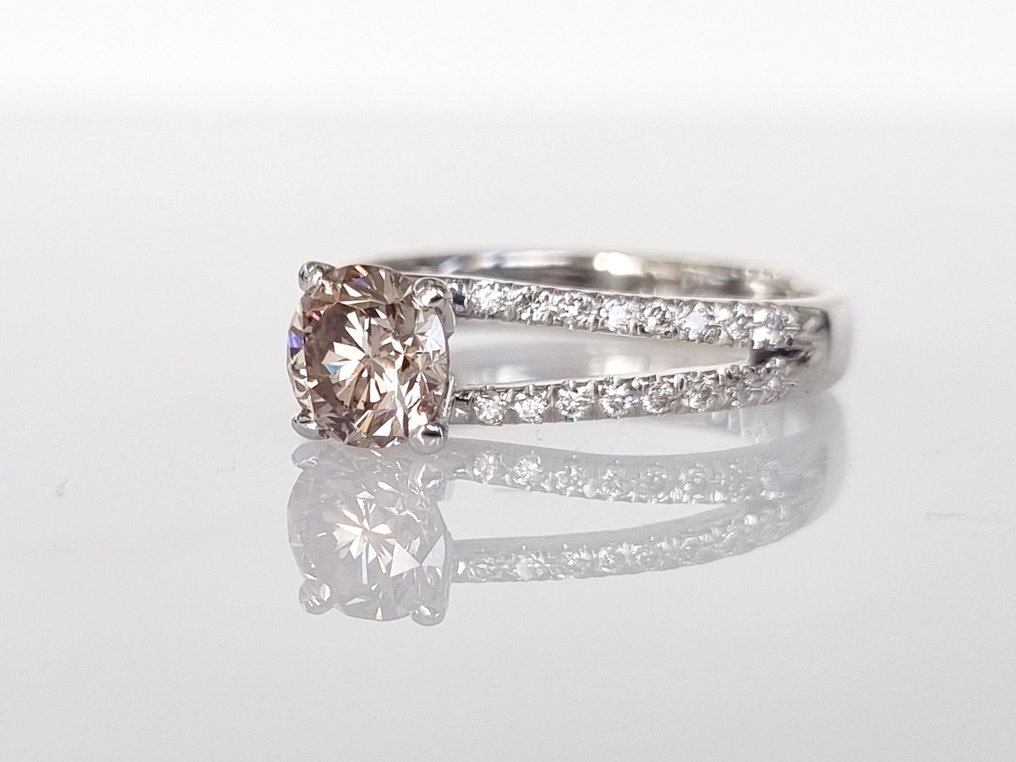Förlovningsring - 14 kt Vittguld -  0.82ct. tw. Diamant  (Natural) - Diamant #2.2