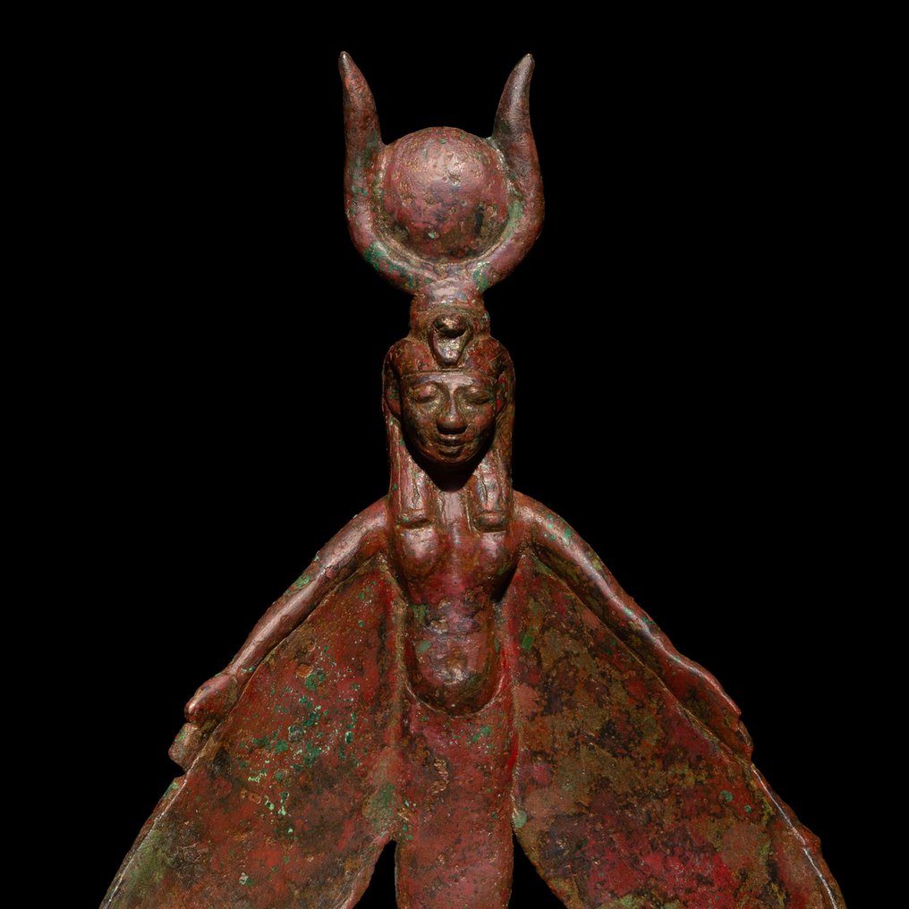 Starożytny Egipt Brązowy Skrzydlata bogini Izyda. Okres późny, 664 - 341 p.n.e. Wysokość 12cm. Hiszpańska licencja #2.1