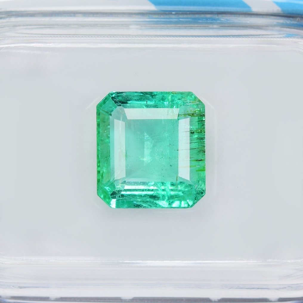 绿色 祖母绿  - 2.08 ct - 国际宝石研究院（IGI） #1.2