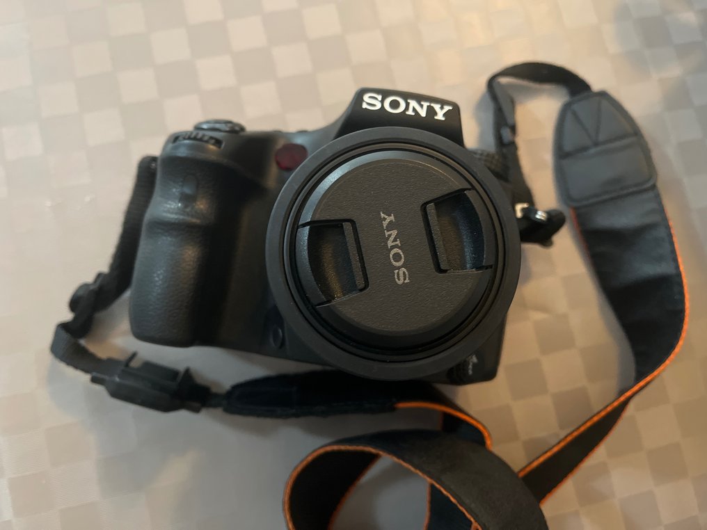 Sony Alpha 77 + DT 50mm F1.8 Digitalt SLR kamera (DSLR) #3.2