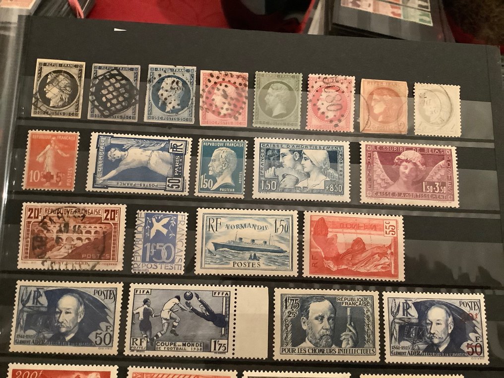法國 1849/1949 - 良好的基本收藏，有更好的郵票，如 Le travail、classic、Adler、pont du gare 等 - Yvert #2.1