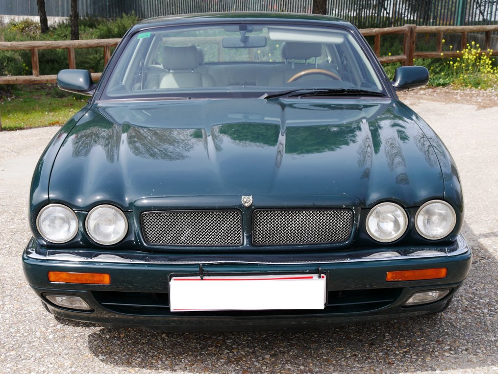 Jaguar - XJR - 1996 #2.2