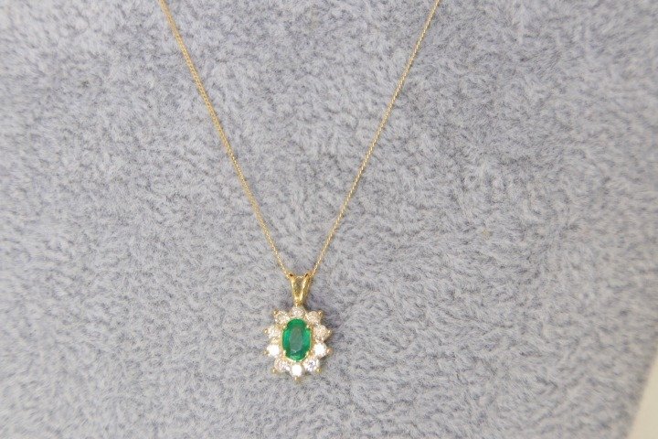 Halskette mit Anhänger - 18 kt Gelbgold, 0,50 ct Diamant  (Natürlich) - Smaragd #3.1
