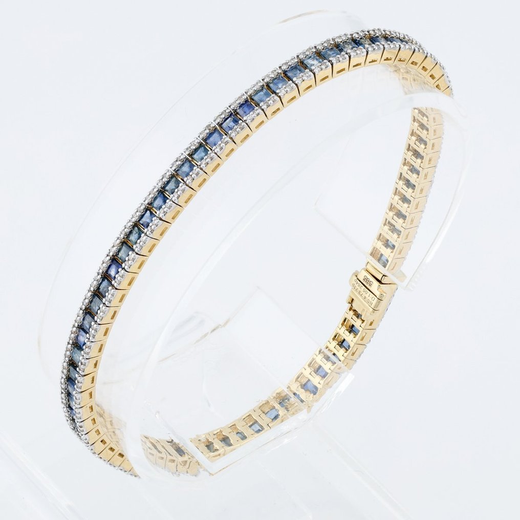 (ALGT Certified) - (Sapphire) 4.73 Cts (71) Pcs - (Diamond) 1.05Cts (284) Pcs - 14 kt. Bicolour - Bracelet #1.2