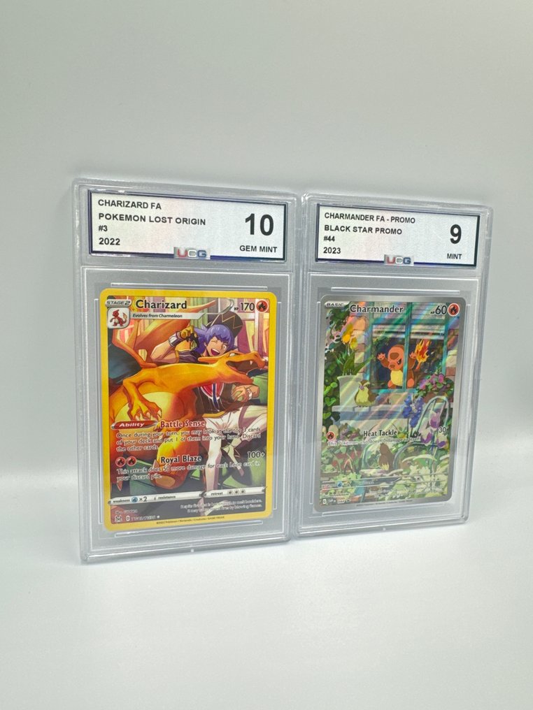 Pokémon - 2 Graded card - CHARIZARD FULL ART & CHARMANDER FULL ART - PROMO - LOST ORIGIN & BLACK STAR PROMO - UCG #1.2