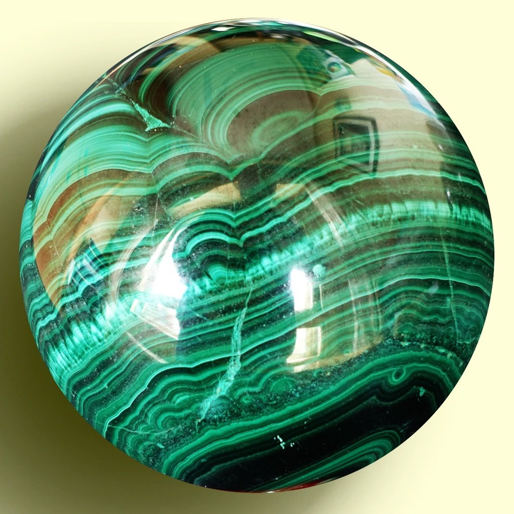 Gepolijste malachietbol Bothryodaal Kristal - Hoogte: 85 mm - Breedte: 85 mm- 1251 g #2.1