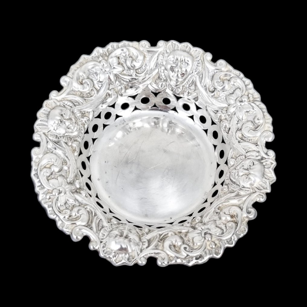Henry Matthews (1897) - Sterling silver trinket dish with embossed theatre masks / faces - Bombonera - Plata #3.2