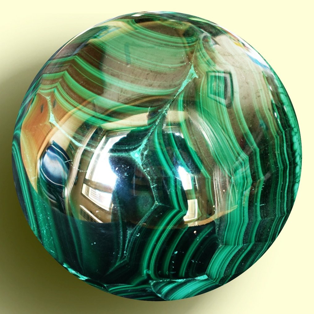 Gepolijste malachietbol Bothryodaal Kristal - Hoogte: 85 mm - Breedte: 85 mm- 1251 g #1.1