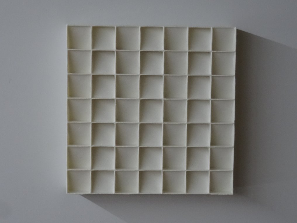 Hans Meeuwsen - 2024 - 20 minimalistisch wandrelief #2.1
