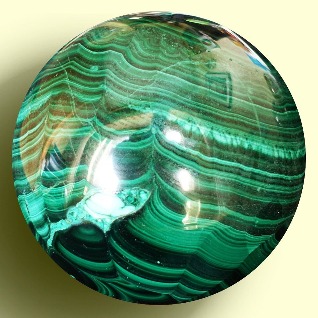 Gepolijste malachietbol Bothryodaal Kristal - Hoogte: 85 mm - Breedte: 85 mm- 1251 g #1.2