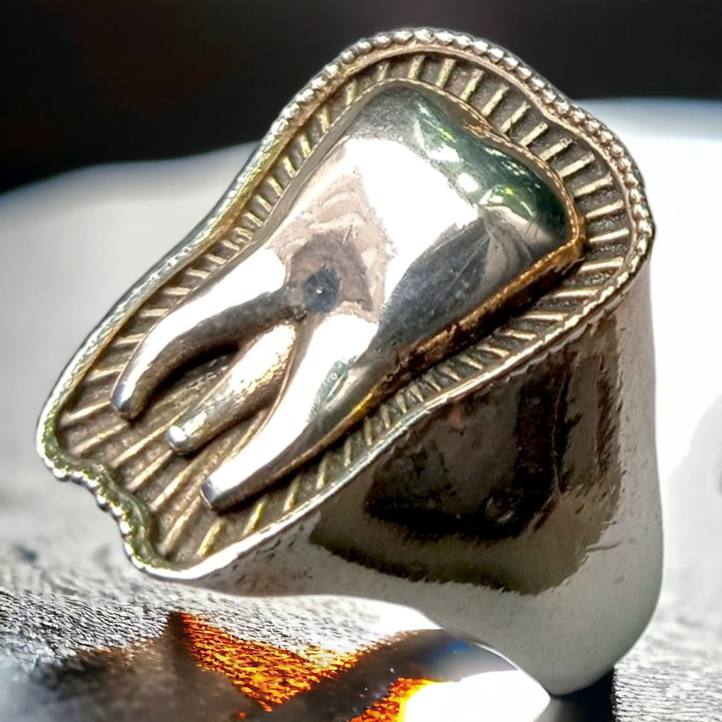 Anello dente in argento 925  - Diorama #2.1