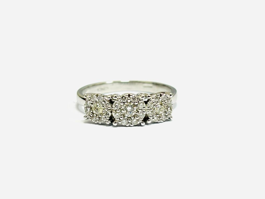 Ring - 18 karat Hvitt gull -  0.85 tw. Diamant  (Naturlig)  #2.1