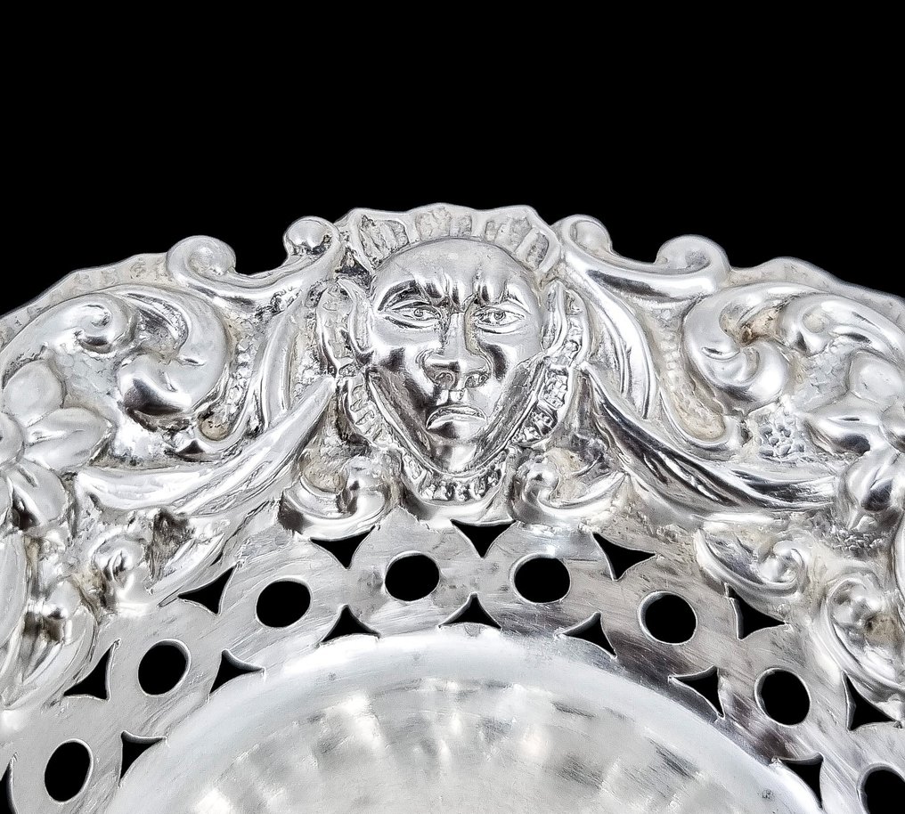 Henry Matthews (1897) - Sterling silver trinket dish with embossed theatre masks / faces - Panier à bonbons - Argent #1.2
