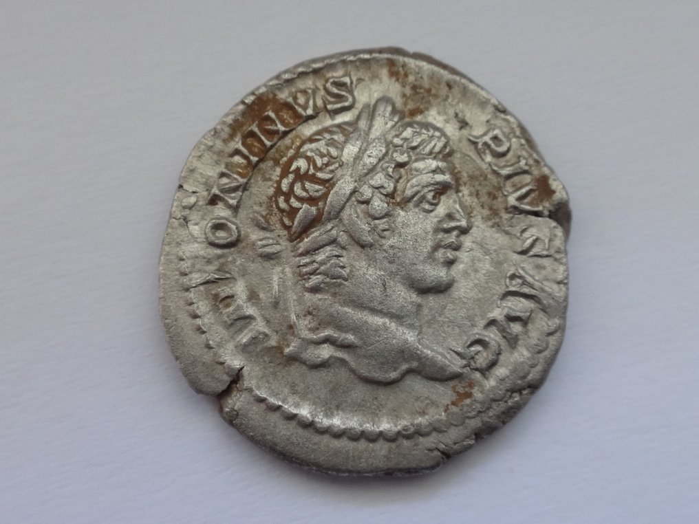 Roman Empire. Caracalla (198-217). Denarius #2.2