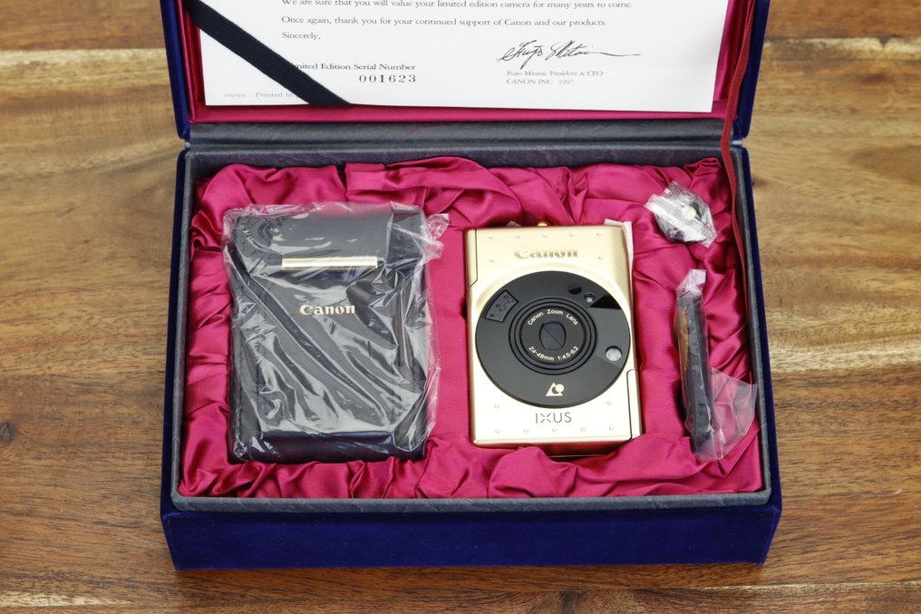 IXUS IX240 Limited Edition, 18K Gold plated Collectors Item Analoge Kompaktkamera #1.1