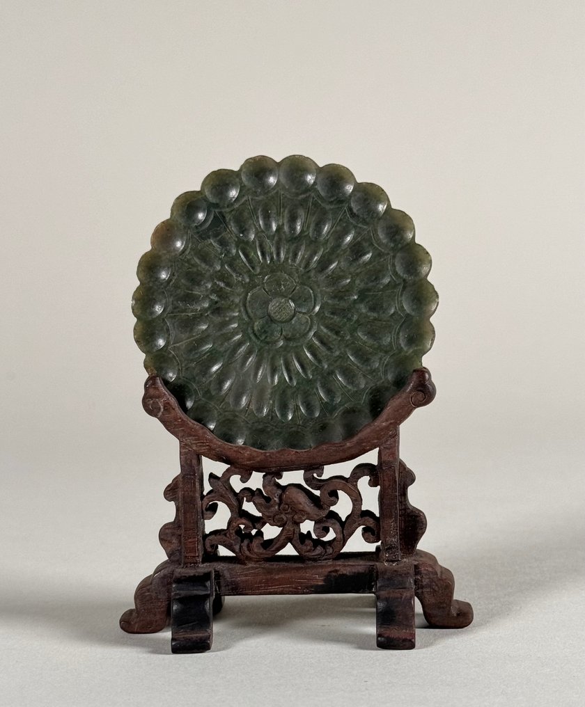 Grünes Jade-Ornament (nicht getestet) - Jade - China - Qing Dynastie (1644-1911) #1.1