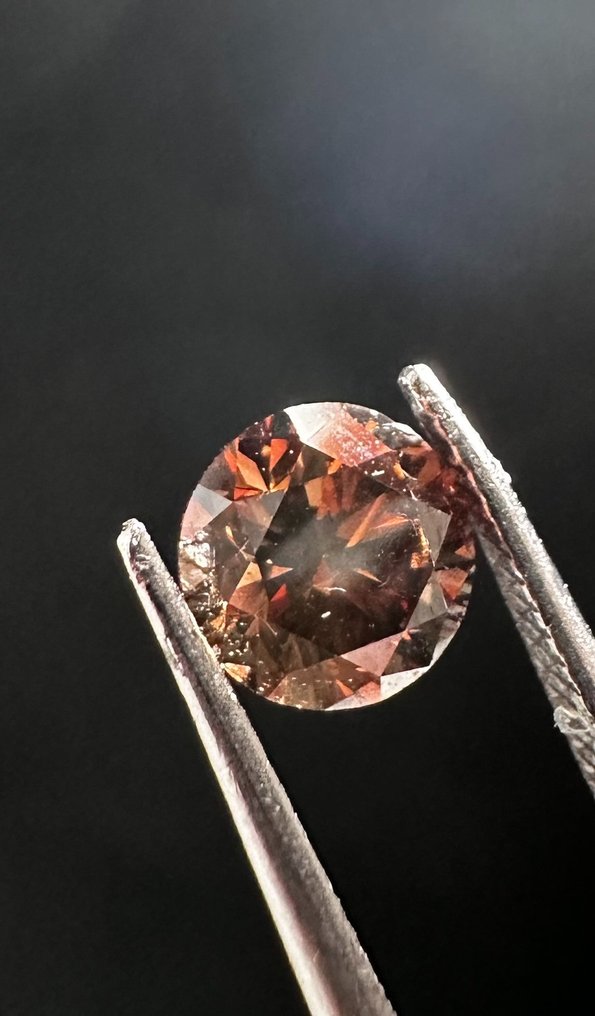 1 pcs Diamant - 0.48 ct - Brillant, Rund - Fancy Deep orange- braun - SI1 #1.1