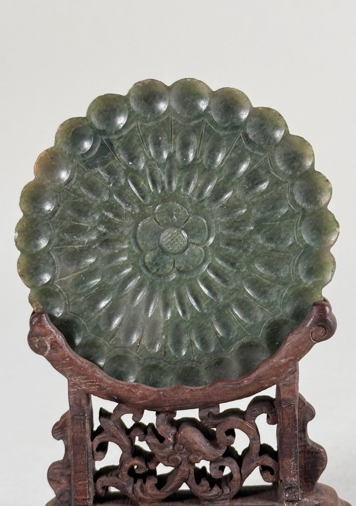 Grünes Jade-Ornament (nicht getestet) - Jade - China - Qing Dynastie (1644-1911) #1.2