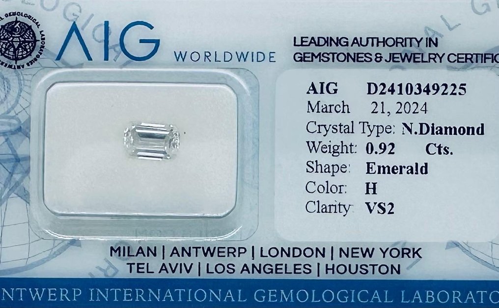 1 pcs 鑽石  (天然)  - 0.92 ct - 祖母綠形 - H(次於白色的有色鑽石) - VS2 - Antwerp International Gemological Laboratories (AIG Israel) #3.2