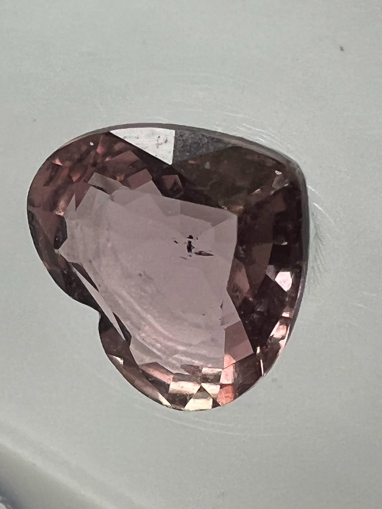 Roze Saffier  - 0.72 ct - Antwerp Laboratory for Gemstone Testing (ALGT) - Geen verwarming - Intens roze #2.1