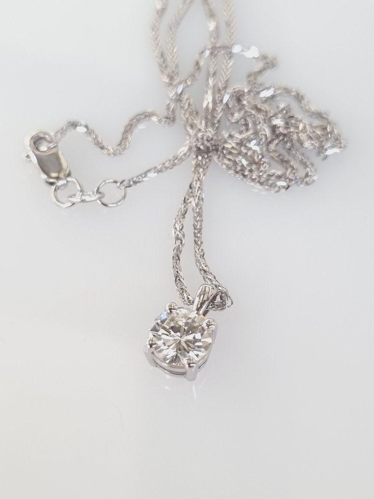 Necklace with pendant - 14 kt. White gold -  0.78 tw. Diamond  (Natural) #1.2