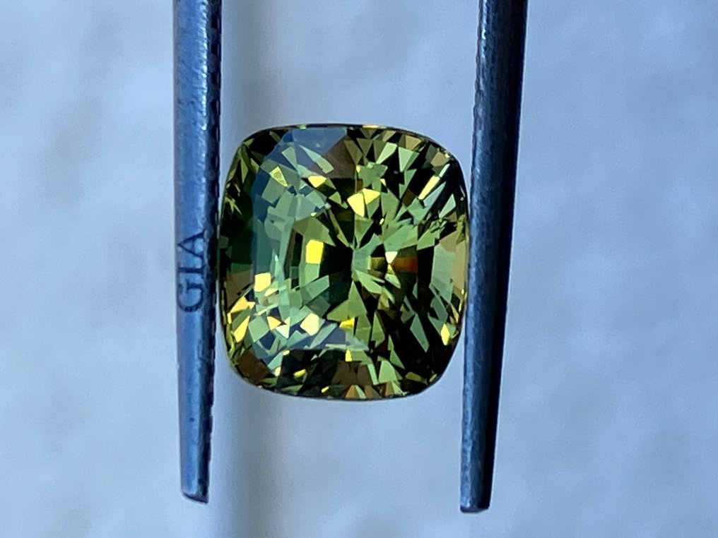 1 pcs  绿色, 黄色 金绿宝石  - 3.14 ct - 美国宝石研究院（GIA） #2.1