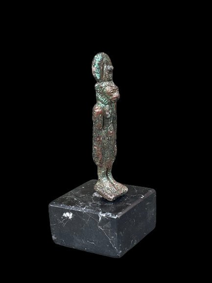 古埃及 青銅色 罕見的塞赫邁特雕像。 - 9 cm #2.1