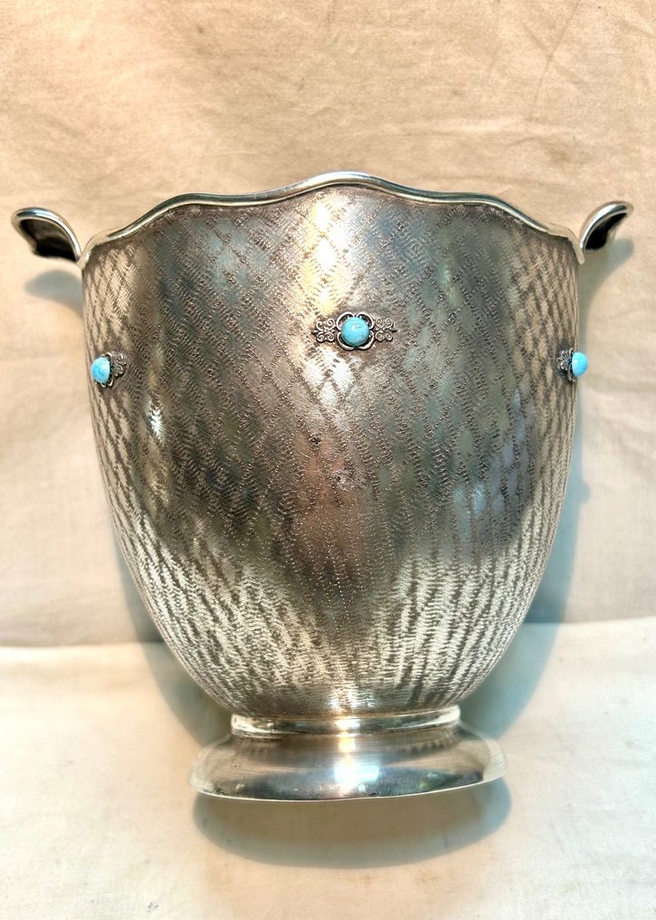 餐桌中央装饰 - Ice Holder - 带石头的银花瓶  - 银 #2.1
