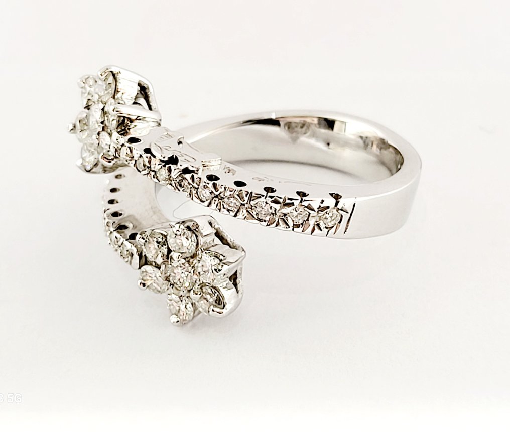 Estrò - Ring Vittguld Diamant - Diamant #3.1