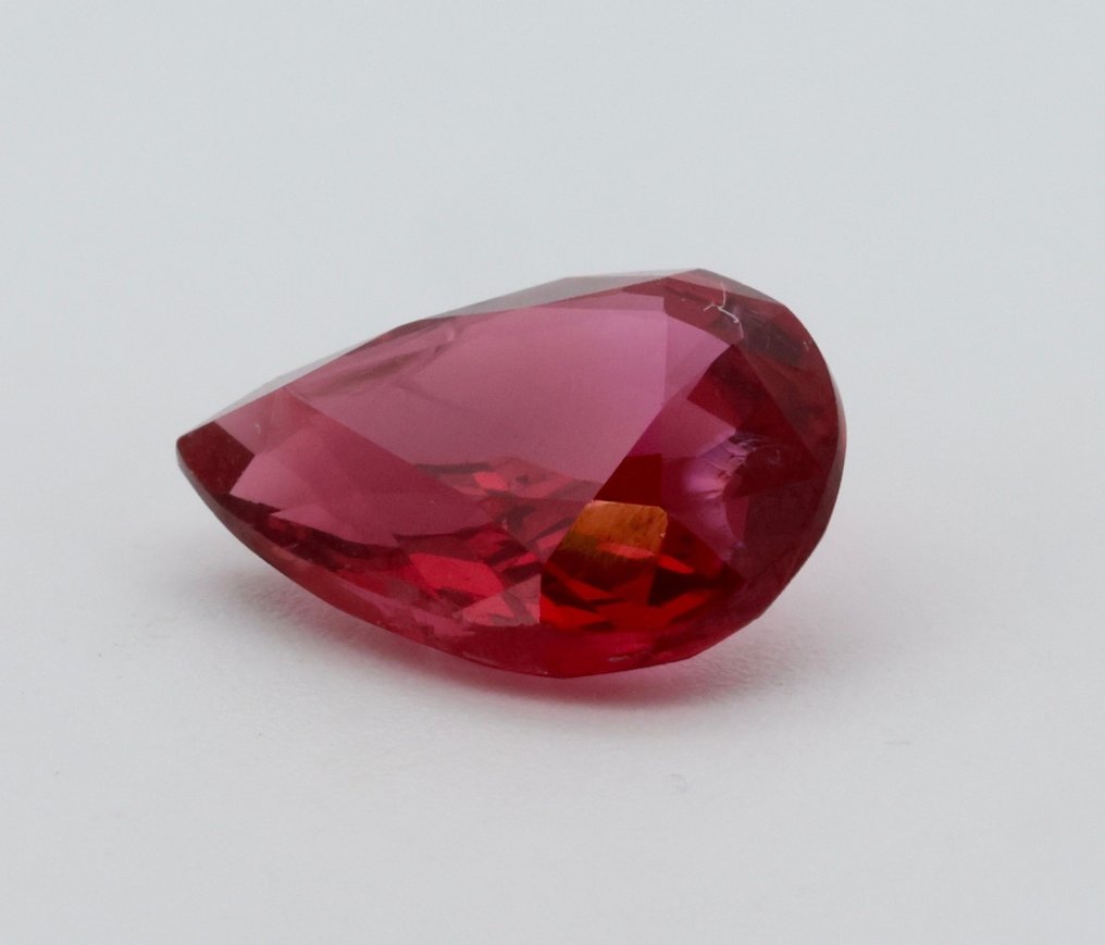 Red Spinel - 2.27 ct #2.1