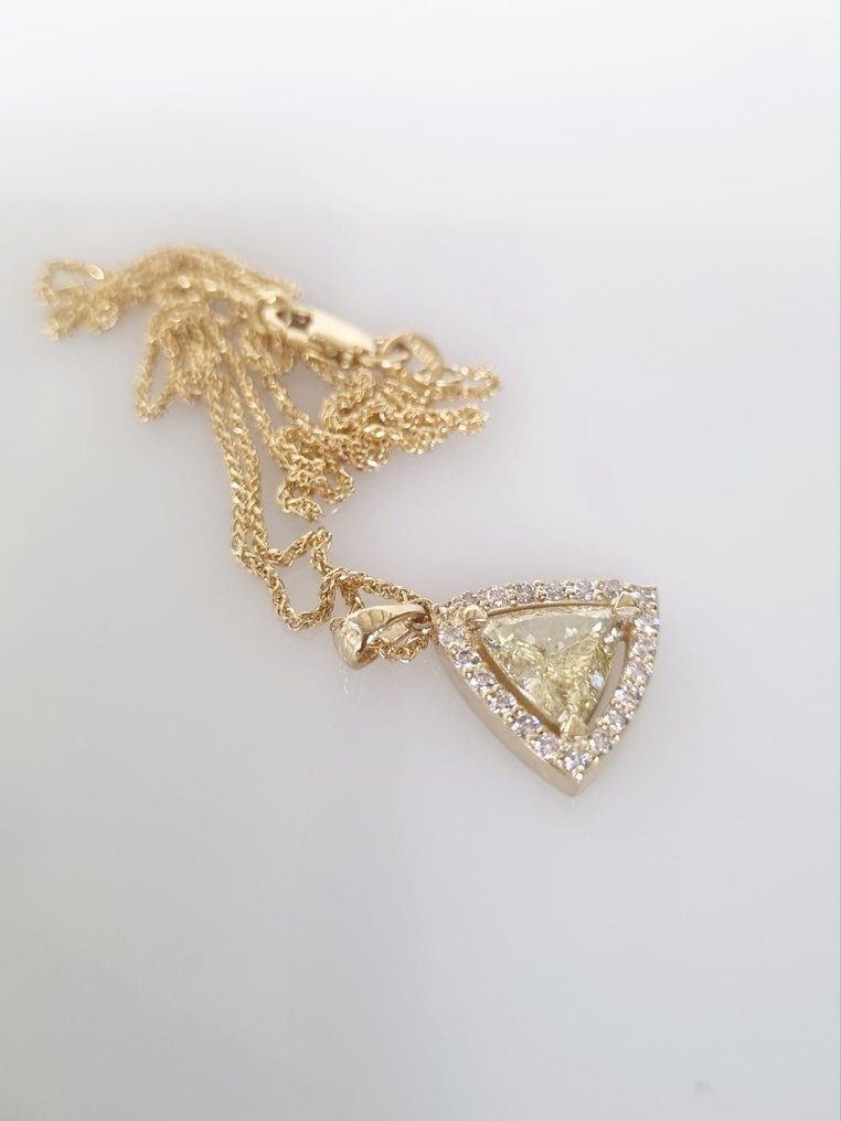 Necklace with pendant Yellow gold Diamond  (Natural) - Diamond #2.2