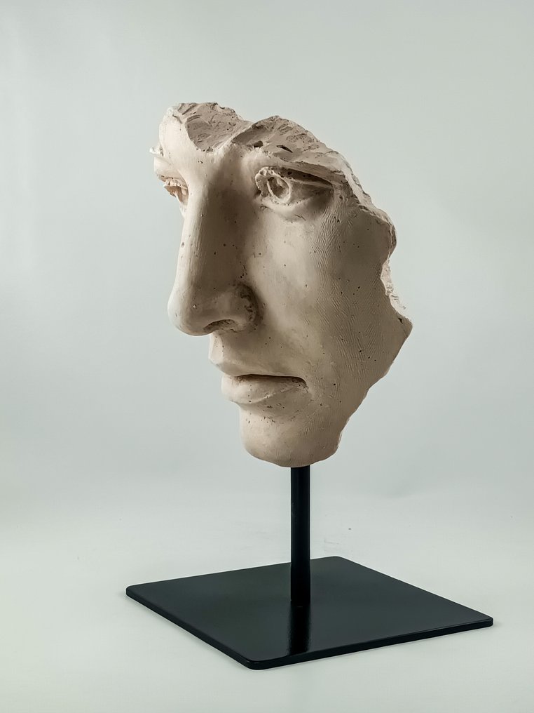 Φιγούρα - Τεμάχιο κλασικού ελληνικού προσώπου, κατασκευασμένο από γύψο, σκαλιστήλα και σκόνη μαρμάρου. #2.1