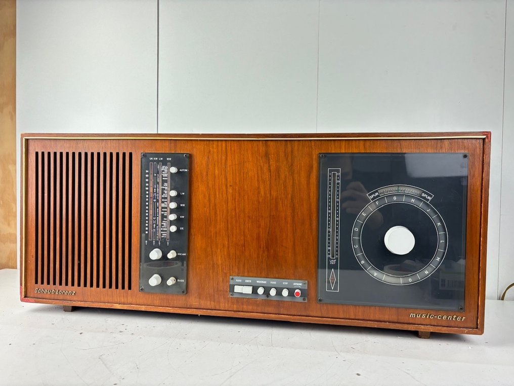 Schaub Lorenz - Music Center 5001 - (60s) Rádio #2.2