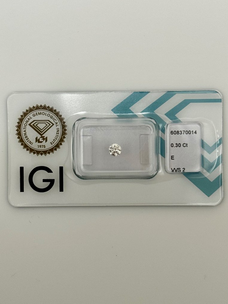 1 pcs Diamant  (Natuurlijk)  - 0.30 ct - Rond - E - VVS2 - International Gemological Institute (IGI) - *3EX* *Geen* #1.1