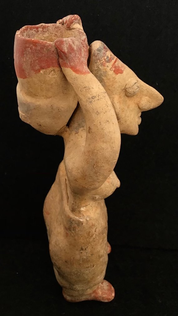 Jalisco-kultur - kvindelig figur, der bærer en stor gryde - Mexico - Keramik Figur #1.1