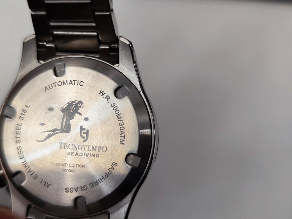 Tecnotempo® - Automatic "Seadiving" 300M  Limited Edition - TT.300SD.BR - Homme - 2011-aujourd'hui #1.3