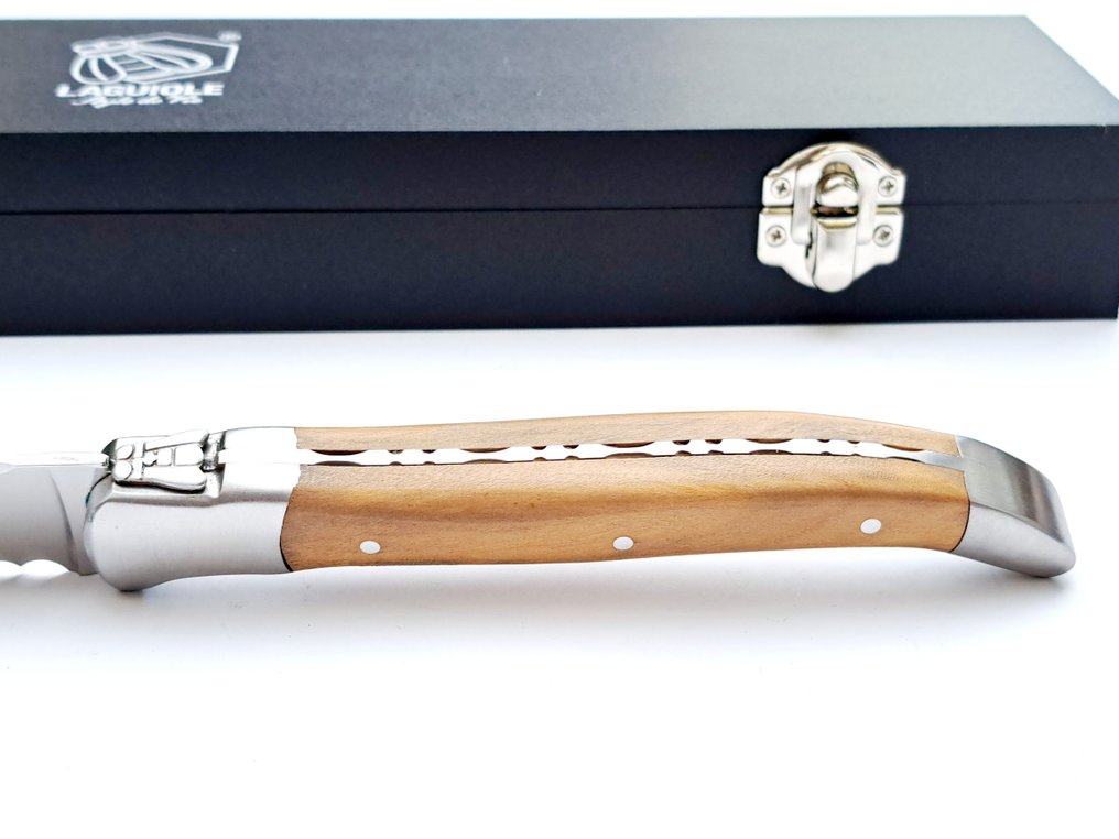 Laguiole - Bread Knife - incl. Certificate and luxury gift box - Olive Wood - Køkkenkniv - Rustfrit stål - Holland #3.2